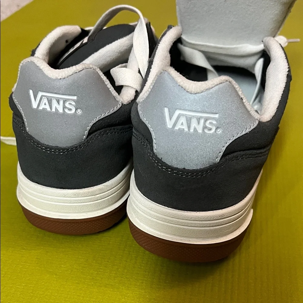 Vans Black and White Men's Sneakers - Picture 4 of 8